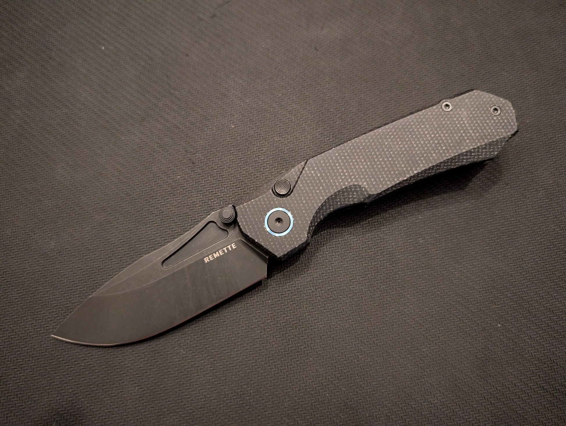 REMETTE RHINO Couteau EDC 14C28N MICARTA Button Lock MUGEN KNIVES