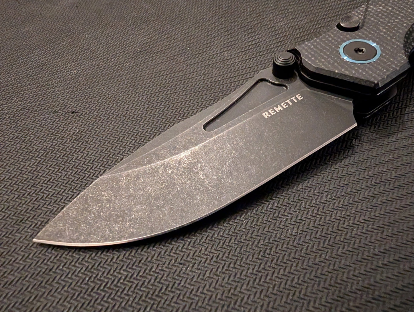 REMETTE RHINO Couteau EDC 14C28N MICARTA Button Lock MUGEN KNIVES