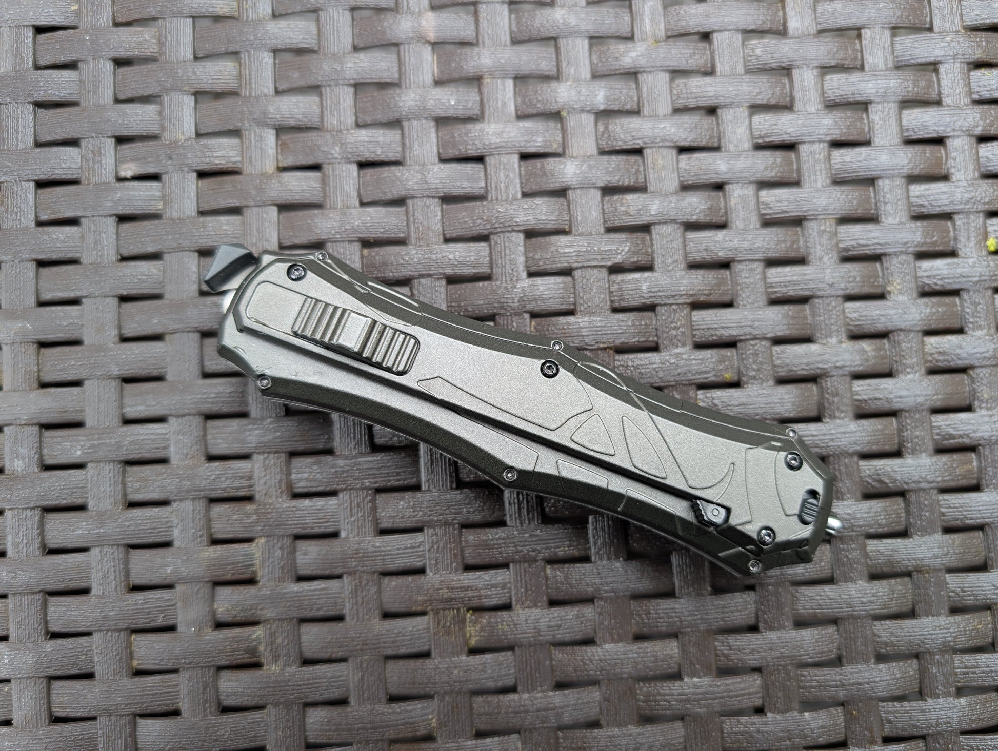 SMITH & WESSON OTF Couteau EDC AUS8 ACIER INOX Automatique MUGEN KNIVES
