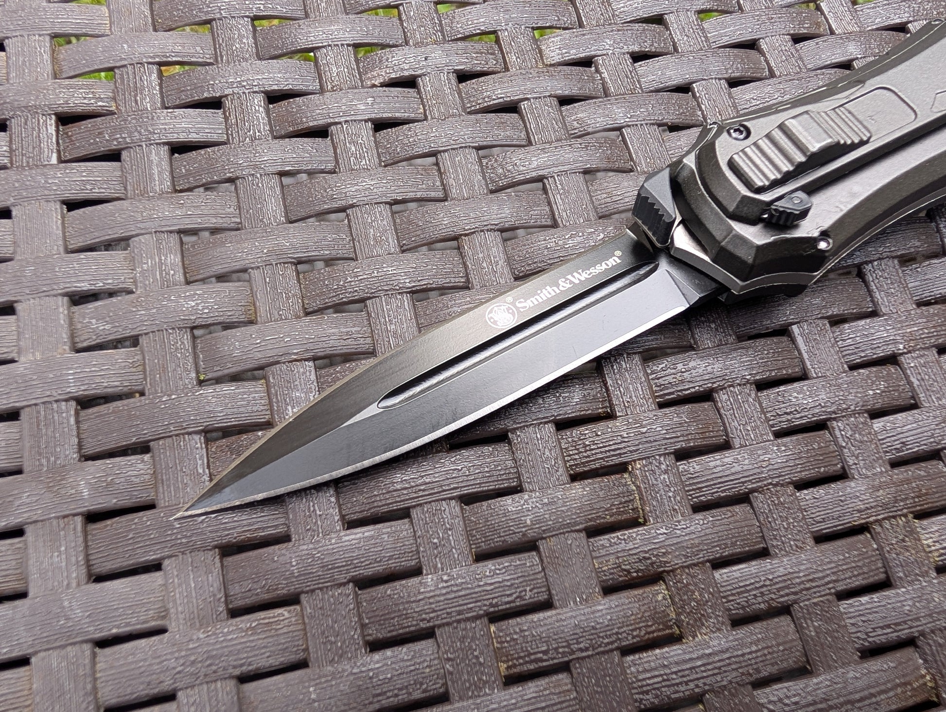 SMITH & WESSON OTF Couteau EDC AUS8 ACIER INOX Automatique MUGEN KNIVES