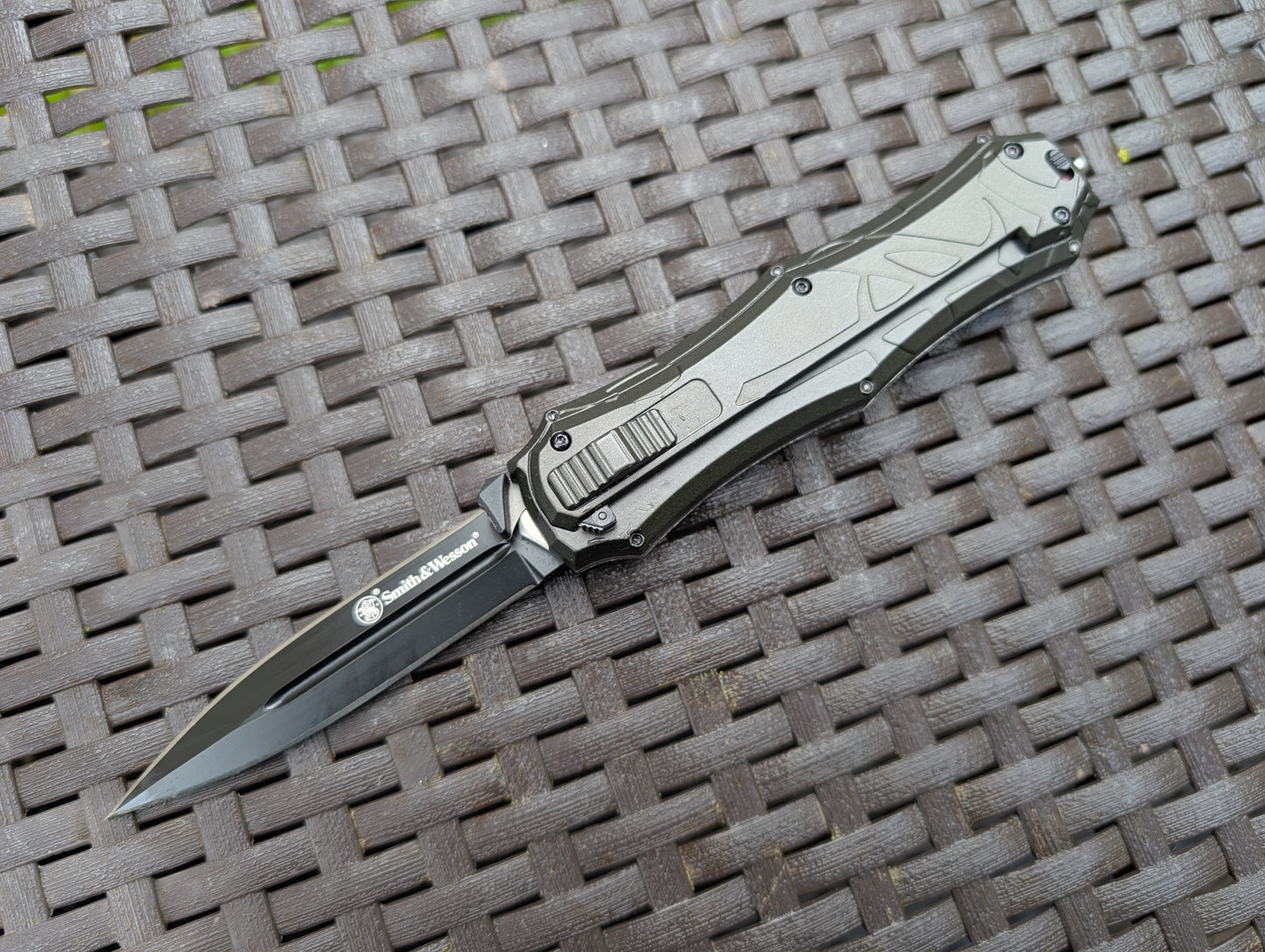 SMITH & WESSON OTF Couteau EDC AUS8 ACIER INOX Automatique MUGEN KNIVES